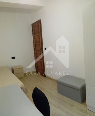 Piso en alquiler en Zona de Plaza de Barcelos en Pontevedra