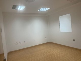 Oficina en alquiler en Avda de Madrid - Pº de la Estación en Jaén
