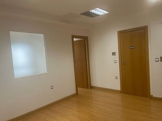 Oficina en alquiler en Avda de Madrid - Pº de la Estación en Jaén