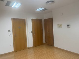 Oficina en alquiler en Avda de Madrid - Pº de la Estación en Jaén