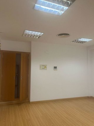 Oficina en alquiler en Avda de Madrid - Pº de la Estación en Jaén