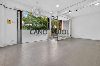 Local comercial en alquiler en Centre - Estació en Sant Cugat del Vallès