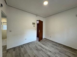 Piso en alquiler en Almendrales en Madrid