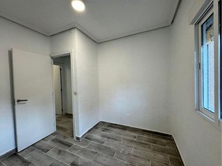 Piso en alquiler en Almendrales en Madrid