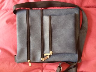 Bolso de viaje plano con cremalleras