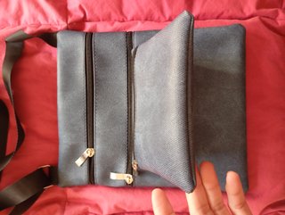 Bolso de viaje plano con cremalleras