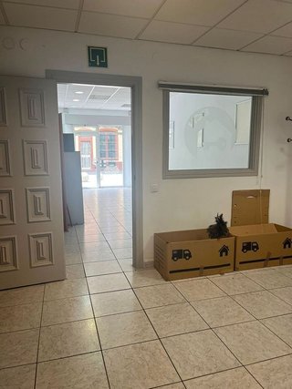 Local comercial en alquiler en El Camp de l'Arpa del Clot en Barcelona
