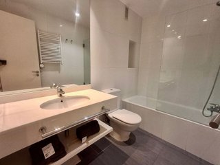 Piso en alquiler en Jerónimos en Madrid