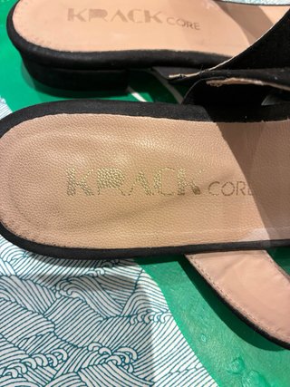 Sandalias Krack negras sin talón