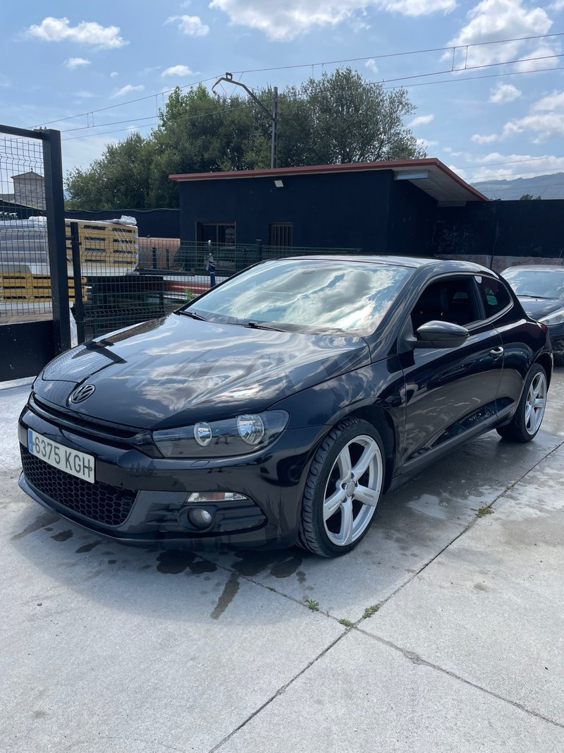 Volkswagen Scirocco 2010 - foto 1