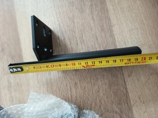 Patas metálicas negras para muebles