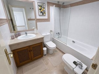 Piso en alquiler en Nueva Andalucía centro en Marbella