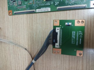 LG 40UF695V TV, por piezas.