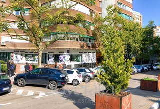 Local comercial en alquiler en Bernabéu - Hispanoamérica en Madrid