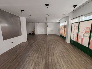 Local comercial en alquiler en Los Remedios en Sevilla