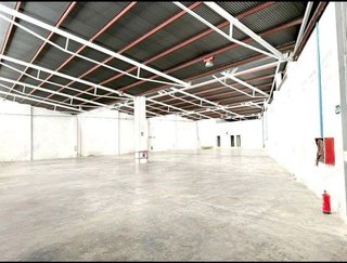 Nave industrial en alquiler en Fuente del Jarro en Paterna