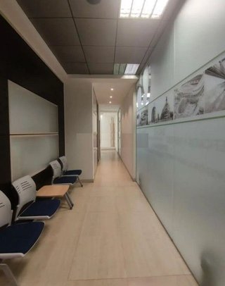 Local comercial en alquiler en Plaza España - Villa Pilar - Reyes Católicos - Vadillos en Burgos