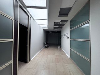 Local comercial en alquiler en Plaza España - Villa Pilar - Reyes Católicos - Vadillos en Burgos