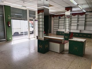Local comercial en alquiler en La Granja en Zaragoza