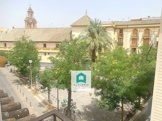 Piso en alquiler en Encarnación - Regina en Sevilla