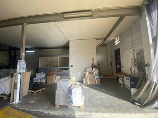 Nave industrial en venta en Centre en Ripollet