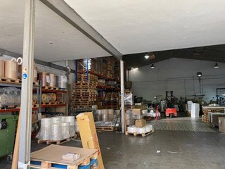 Nave industrial en venta en Centre en Ripollet