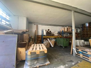 Nave industrial en venta en Centre en Ripollet