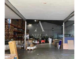 Nave industrial en venta en Centre en Ripollet