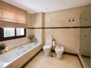 Piso en alquiler en Nueva Andalucía centro en Marbella