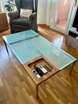 Mesa centro cristal, acero y madera