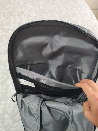 Mochila Adidas Gris y Negra