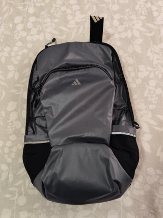 Mochila Adidas Gris y Negra