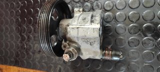 Bomba dirección 8200054528 Renault Laguna (1993-2