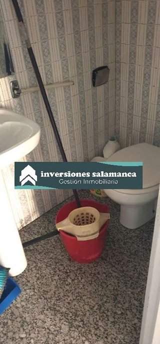 Local comercial en alquiler en Salesas - Labradores en Salamanca