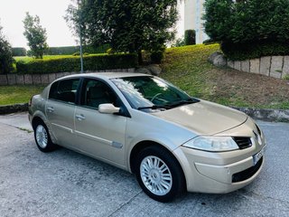 SE VENDE RENAULT MEGANE 1.5 DCI 105CV 2006 2500€