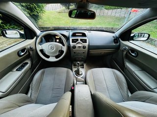 SE VENDE RENAULT MEGANE 1.5 DCI 105CV 2006 2500€