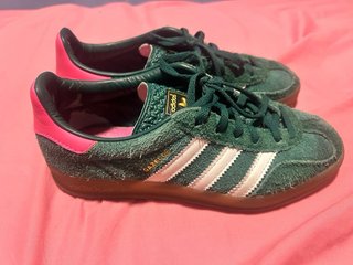 Adidas Gazelle verdes y rosas