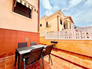 Casa pareada en alquiler en Nueva Torrevieja - Aguas Nuevas en Torrevieja