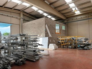 Nave industrial en alquiler en Parets del Vallès