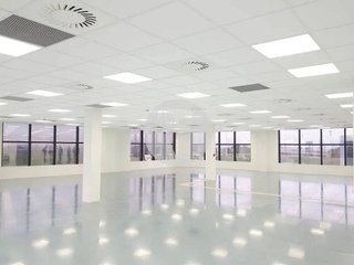 Oficina en alquiler en Zona Industrial en Prat de Llobregat, El
