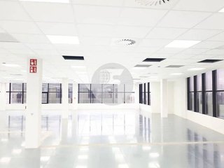 Oficina en alquiler en Zona Industrial en Prat de Llobregat, El