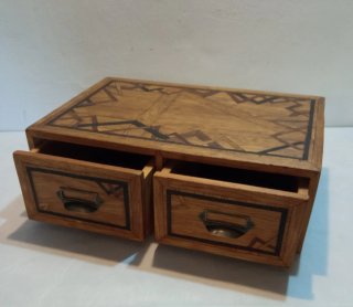 Archivador cajonera de madera con marquetería