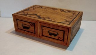 Archivador cajonera de madera con marquetería