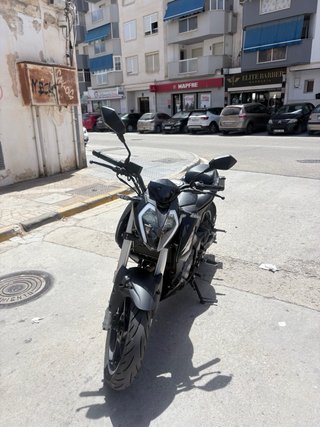 Keeway RKF 125 Negra