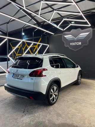 Peugeot 2008 1.2 PureTech S&S Allure 110