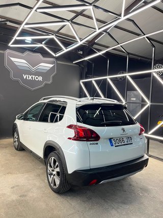 Peugeot 2008 1.2 PureTech S&S Allure 110