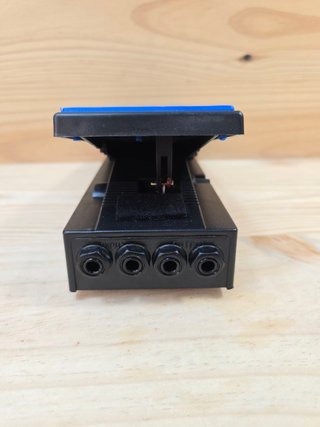 Pedal Volumen Bespeco VM14L Estéreo Teclado