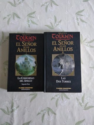 Dos libros El Señor de los Anillos - Tolkien