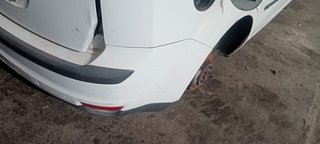 PARAGOLPES TRASERO FORD FOCUS BERLINA (CAP) Ambie