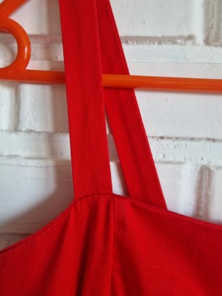 Vestido rojo con tirantes